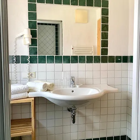 Pensionat Heisshof 3*