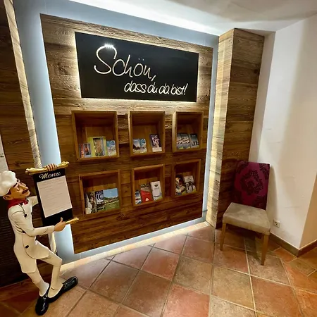 Heisshof Guest house 3*