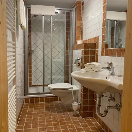 Gæstehus Heisshof 3*