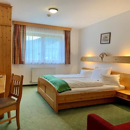 Gæstehus Heisshof 3*