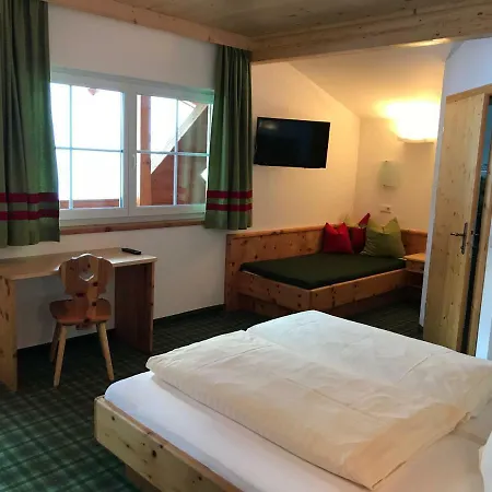 Guest house Heisshof