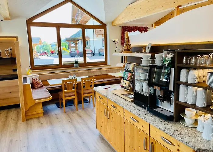 Heisshof بيت ضيافة