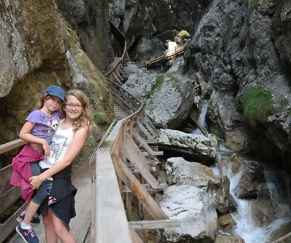 بيت ضيافة Heisshof 3*