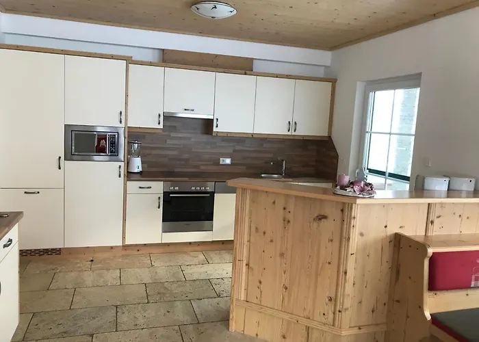 Heisshof بيت ضيافة 3*