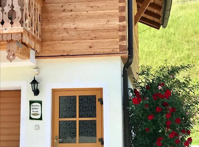 بيت ضيافة Heisshof 3*